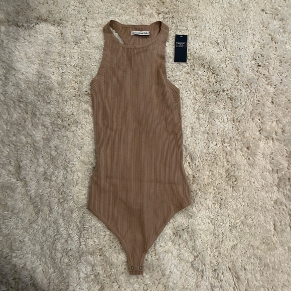 Abercrombie Tan/Gold Bodysuit - Picture 1 of 4